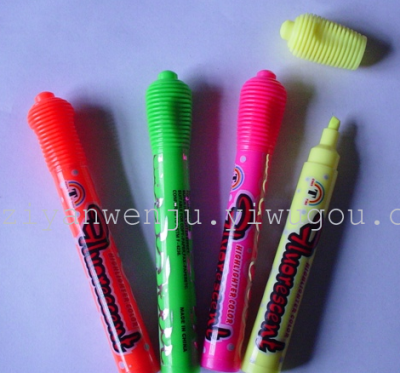 F-4236 color fluorescent pen writes smoothly