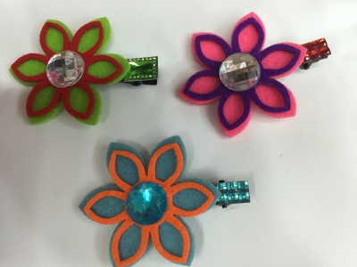 Hexapetalous Flowers Non-Woven Barrettes