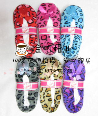 The Foreign trade cartoon leopard print pattern floor socks shoes anti-skid floor socks women's indoor shoes household shoes.