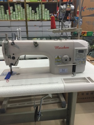 Single track chain stitch sewing machine