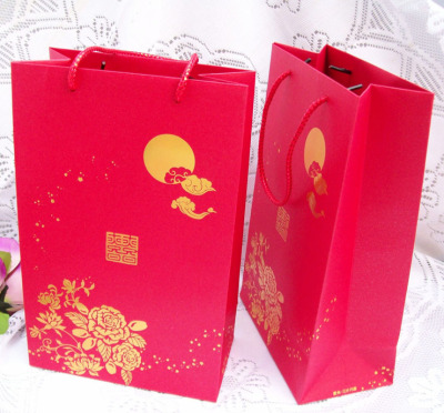 The spot supply high grade high-quality goods new type copyright \\\"flower good month circle\\\" series wedding celebration portable gift bag