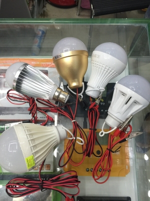 New  All kinds of styles of solar energy DC light bulb 12V clip LED lamp