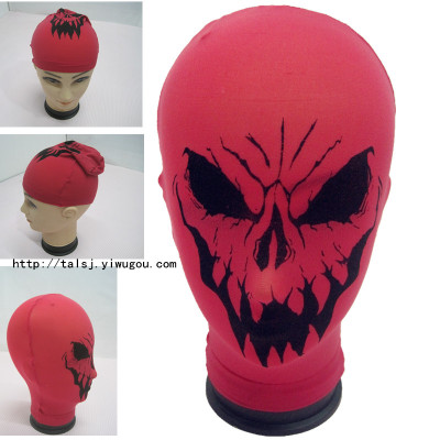 The red stockings Halloween Ghost Head skull mask mask.