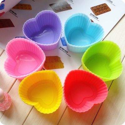 Silica gel cake mould color love pudding jelly mould soap mould muffin cup.