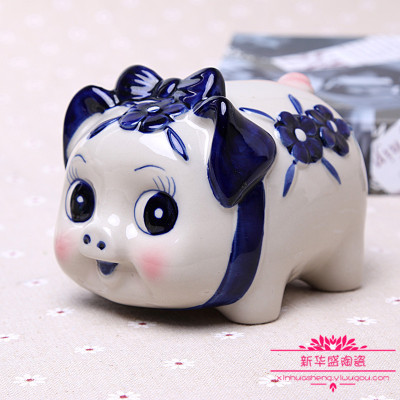Large ceramic Pig Piggy Bank Piggy Bank to save money for creative gift