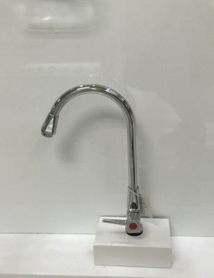 The whole kitchen faucet, wash basin faucet hot and cold faucet