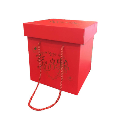 A family event of corrugated boxes, corrugated boxes of candy, high-grade square handle box