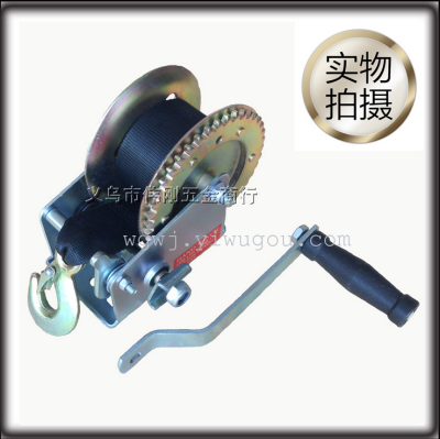 1400LBS manual winch winch wire length of 8 meters