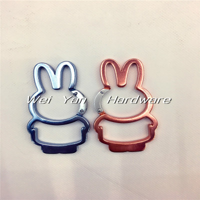 Factory direct selling aluminum alloy shaped mountaineering buckle rabbit model mountaineering buckle