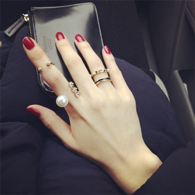 Fashion Brand Bifurcated Rivet Knuckle Ring Artificial Pearl over Diamond Ring Three-Piece Ring Set