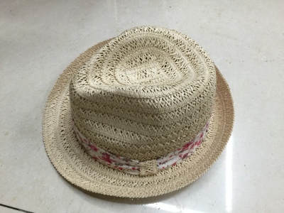 Fashion hat, straw hat, summer leisure cap.