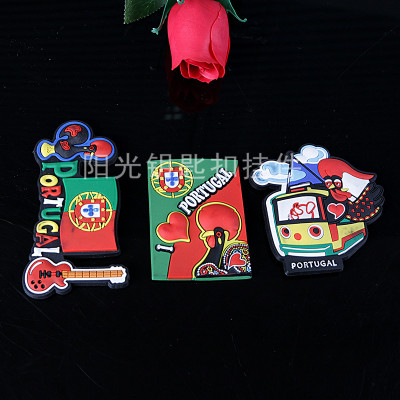 The supply of the new Portuguese cock key buckle hanging tourist souvenirs with magnet refrigerator stickers
