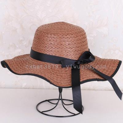 Summer sun visor hat can fold sunscreen.