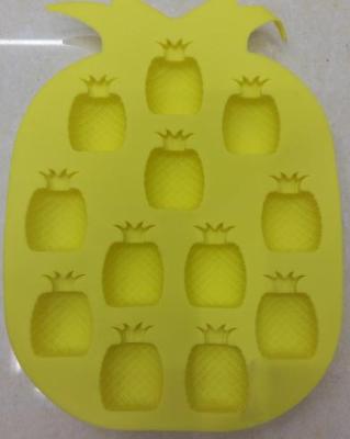 Silicone Ice Tray Grape Love Strawberry Pineapple Shape Ice Cube Box Ice Cube Box Household Ice Cube Mold