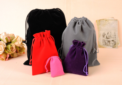 Mobile Power Flannel Bag Drawstring Cloth Bag Logo Customization 15 * 20cm