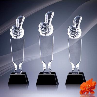 The graduation memorial crystal trophy is available from stock
