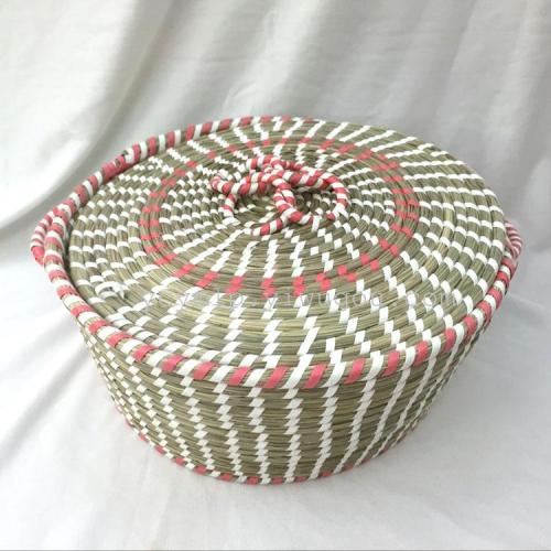 pastoral environmental protection hand-woven basket straw bread basket dried fruit storage basket