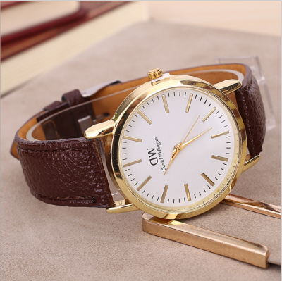 Simple scale dial European and American popular men and women strap watches wholesale price