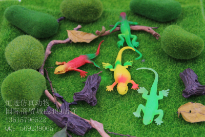The simulation of soft animal, tricky toys, Halloween, simulation of snake, small house lizard