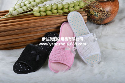 Japanese summer spring and autumn home feeling comfortable indoor slippers slippers Home Furnishing soft bottom