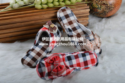 Home of the autumn and winter slippers with a butterfly grid household female cotton slippers