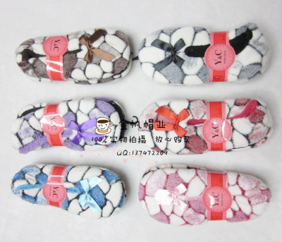 The Foreign trade winter new floor socks non-slip floor socks ladies' ladies' pebbly cobblestone indoor shoes.