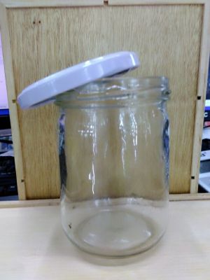 The factory produces all kinds of glass bottle glass pickles bottle handicraft bottle