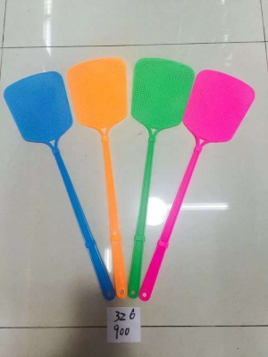 Plastic fly swatter