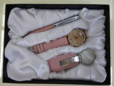 Ms JESOU watch gift box set watch key chain pen set
