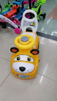 The new car four wheel walking yo children scooter crooked toy car walker with music at the age of 1-3