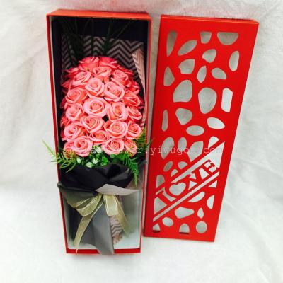 The new 33 flower curling roses bouquet Christmas birthday gift for Valentine's Day