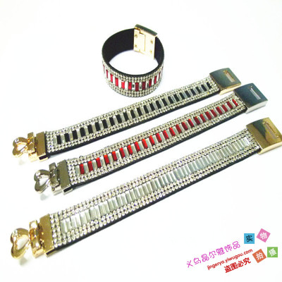 Factory direct sales of a variety of fashion stick diamond bracelet bracelet bracelet hand ring