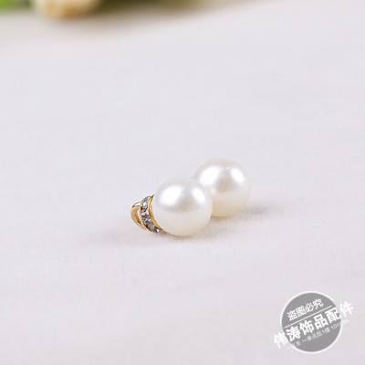 White imitation pearl matching necessary jewelry pendant with diamond