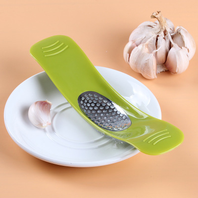 Factory Direct Sales New Manual Squeeze Mashed Garlic Meshed Garlic Device Multi-Function Swing Garlic Press Creative Garlic Press