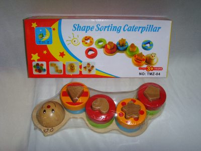 Wooden toy (caterpillar)