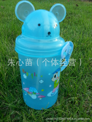 The factory supplies two ears transparent water cup cartoon children's kettle portable water cup wholesale children's water cup