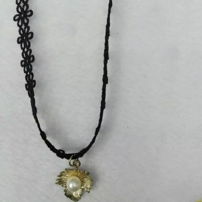 Japan Black Pearl Pendant Necklace with fresh female pattern