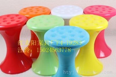 A removable plastic thick circular drum stool color candy stool folding stool stool fishing stool wholesale