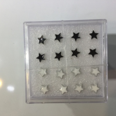 The five-pointed star drop oil earring