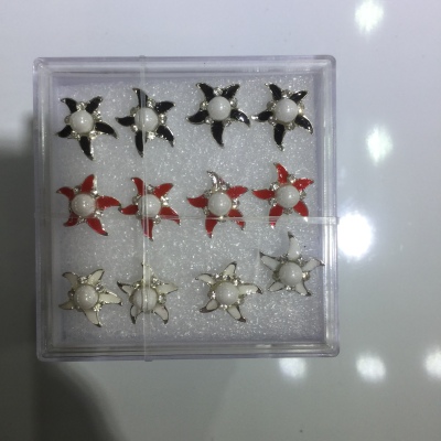 Korean version of five-pointed star drop oil ear nail