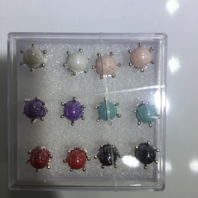 Korean crown shell bead ear stud