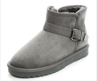 The new winter snow boots boots cotton short canister boots with a thick velvet buckle shoes