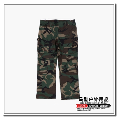 Outdoor overalls are made of thick metal zipper travel pants