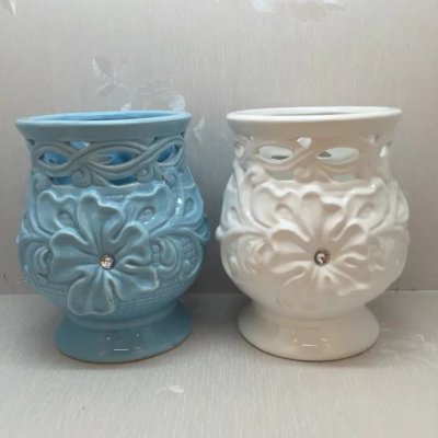 Ceramic vase handicraft articles small expressions using flower expressions using white porcelain waterproof hollow out float flower drill