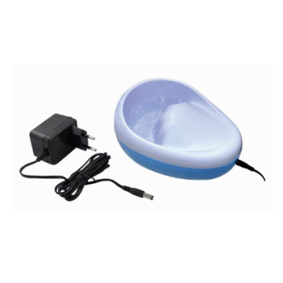 Nail bubble spa operated with attached adapter or battery