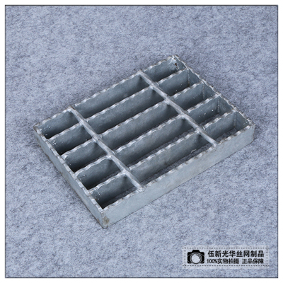 Factory Direct Sales Serrated Anti-Slip Staircase Steps Drain Trench Cover