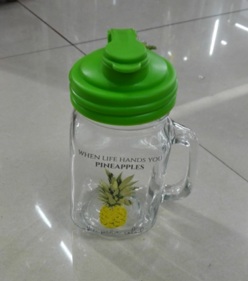 The factory produces all kinds of glass bottle new style lid handle glass craft bottle