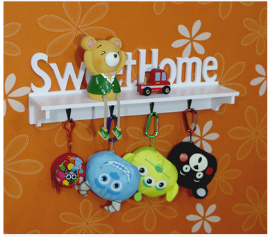 Yiwu daily necessities coat and hat hook creative hollow rural wall decoration simple wooden partition home frame