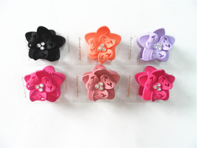 A number of manufacturers selling 6 cm sticking plastic flower hairpin hair hair grab