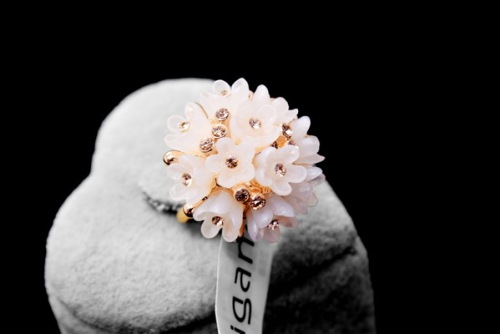 Regent Ornament Authentic Product Wholesale fashion Popular Diamond Flower Cluster Lady Temperament Ring Socialite Style